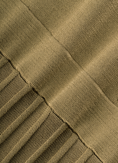 Kleid width=