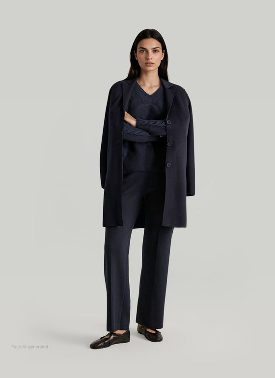 Pullover Rundhals Navy Frontansicht