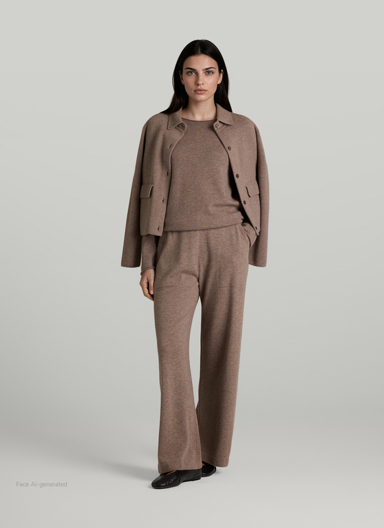 Pullover Rundhals 1/1 Arm Taupe Grey Frontansicht