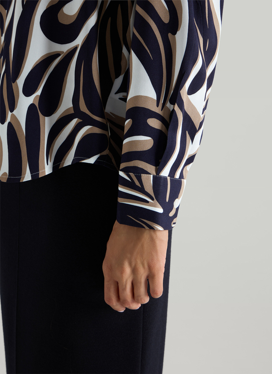 Bluse 1/1 Arm Navy Frontansicht