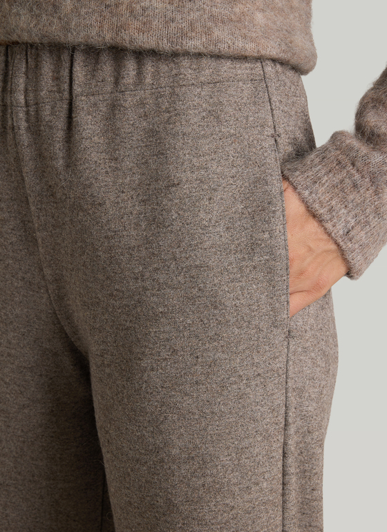 Hose Taupe Grey Frontansicht