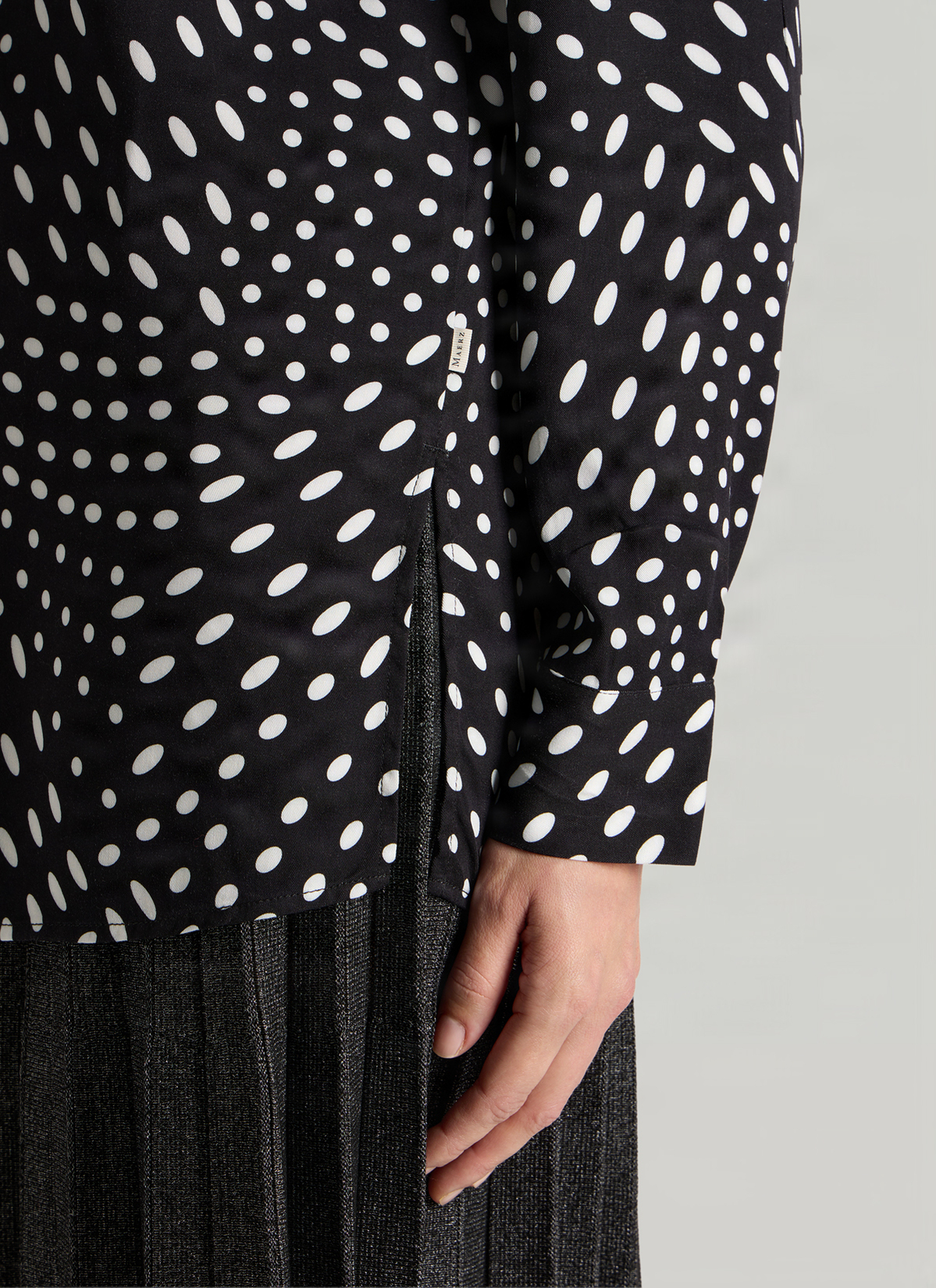 Bluse 1/1 Arm, Black Detailansicht 1